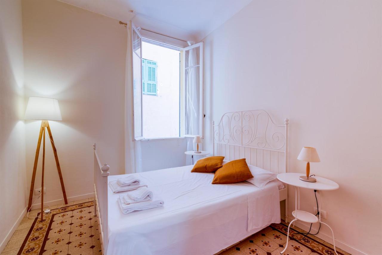 Apartment In The Heart Of Сан Ремо Екстериор снимка